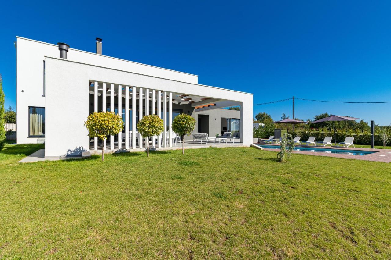 Villa Sabina Višnjan Extérieur photo